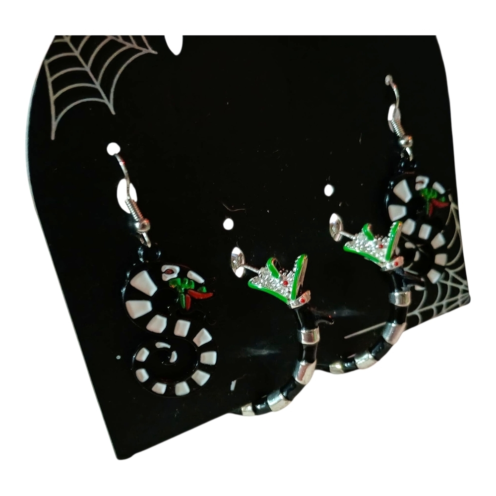 EUC Two Pairs of Beetleguise Black Silver & Green Sand Snake Earrings Hook Post